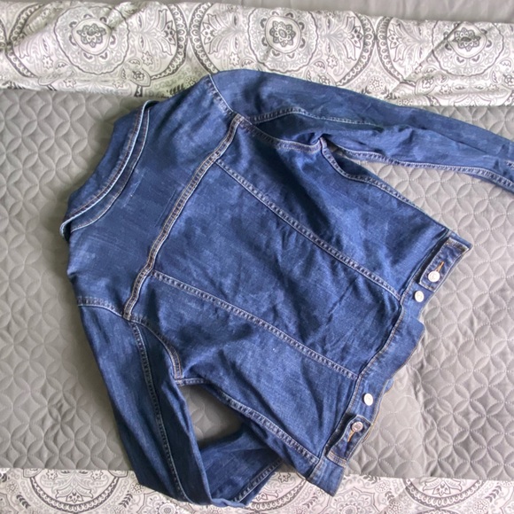 NWOT Levi’s Denim Jacket Size S - Picture 5 of 5